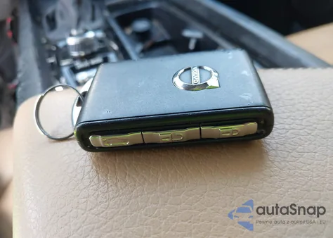 2018 Volvo Xc60 T6 Momentum z USA, uszkodzony, nr VIN YV4A22RK1J1084885